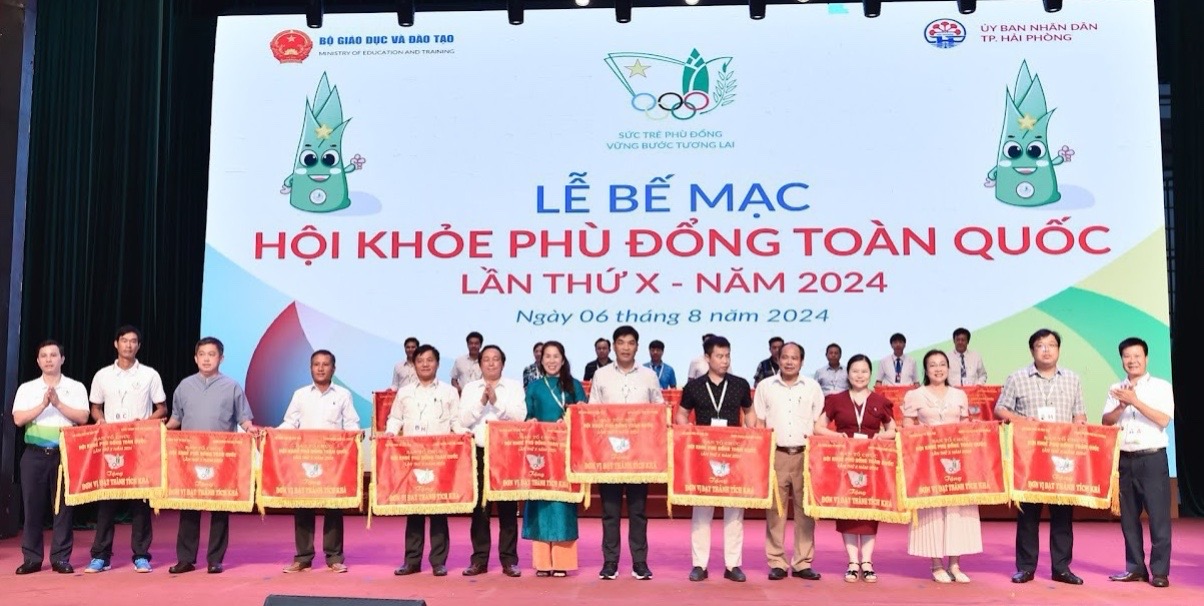 Đoàn thể thao học sinh phổ thông tỉnh Thừa Thiên Huế hoàn thành Hội khỏe Phù Đổng toàn quốc lần thứ X năm 2024, giai đoạn 2 với 02 Huy chương Vàng, 05 Huy chương Bạc, 12 Huy chương Đồng, xếp thứ 24/63 tỉnh thành